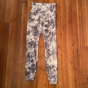 Lululemon Leggings size 4 Purple Tie Dye